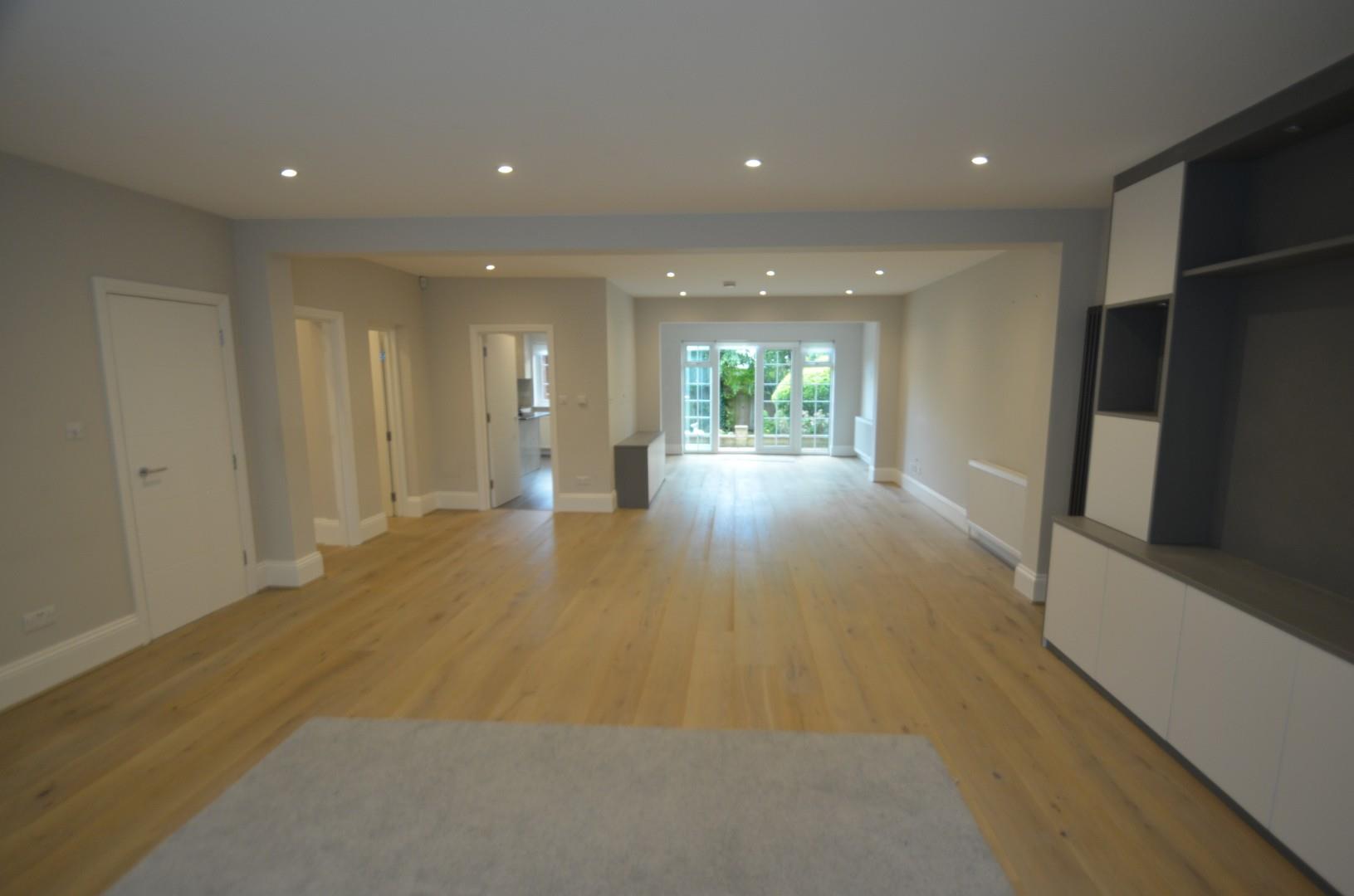 Limes Avenue, Mill Hill